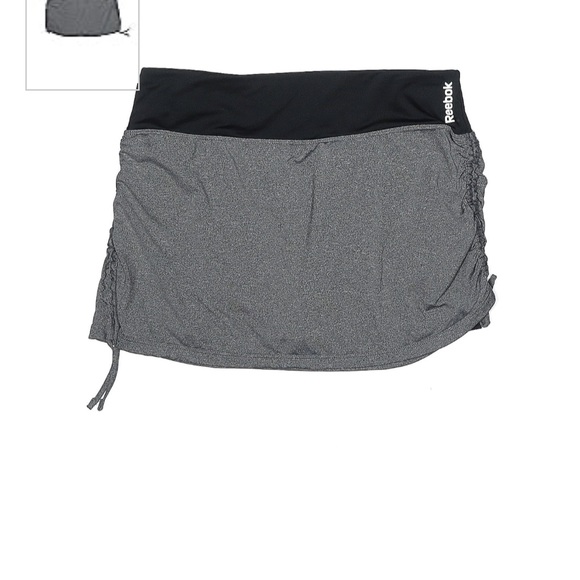 Reebok Woman’s Sports Fitted Workout Skort Skirt w/ Shorts underneath Gym Large - Picture 3 of 4